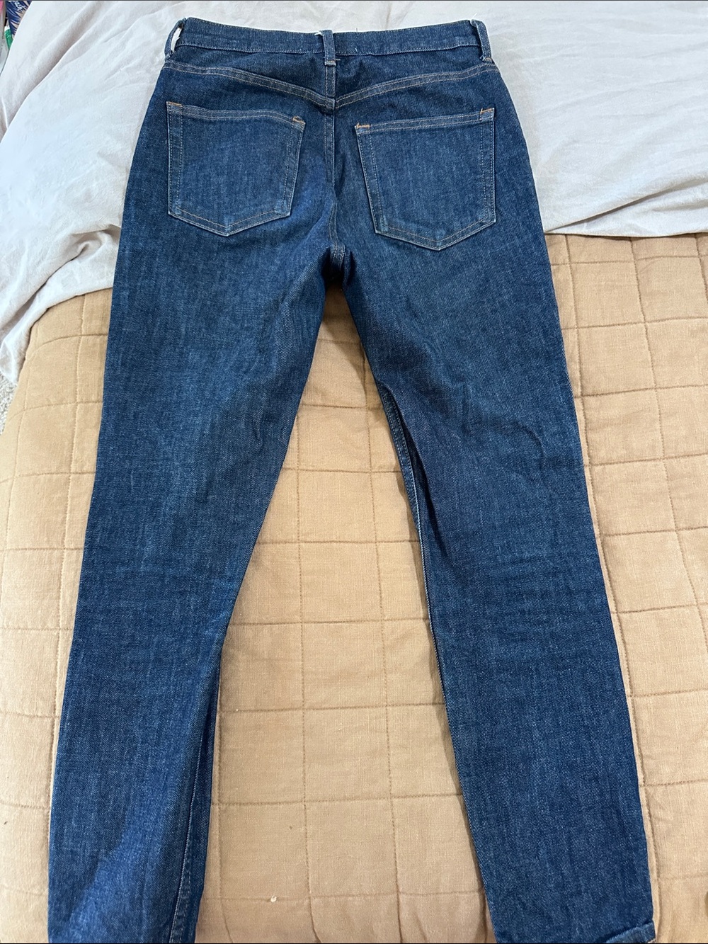 Everlane blue denim jeans with tan stitching - Picture 4 of 5